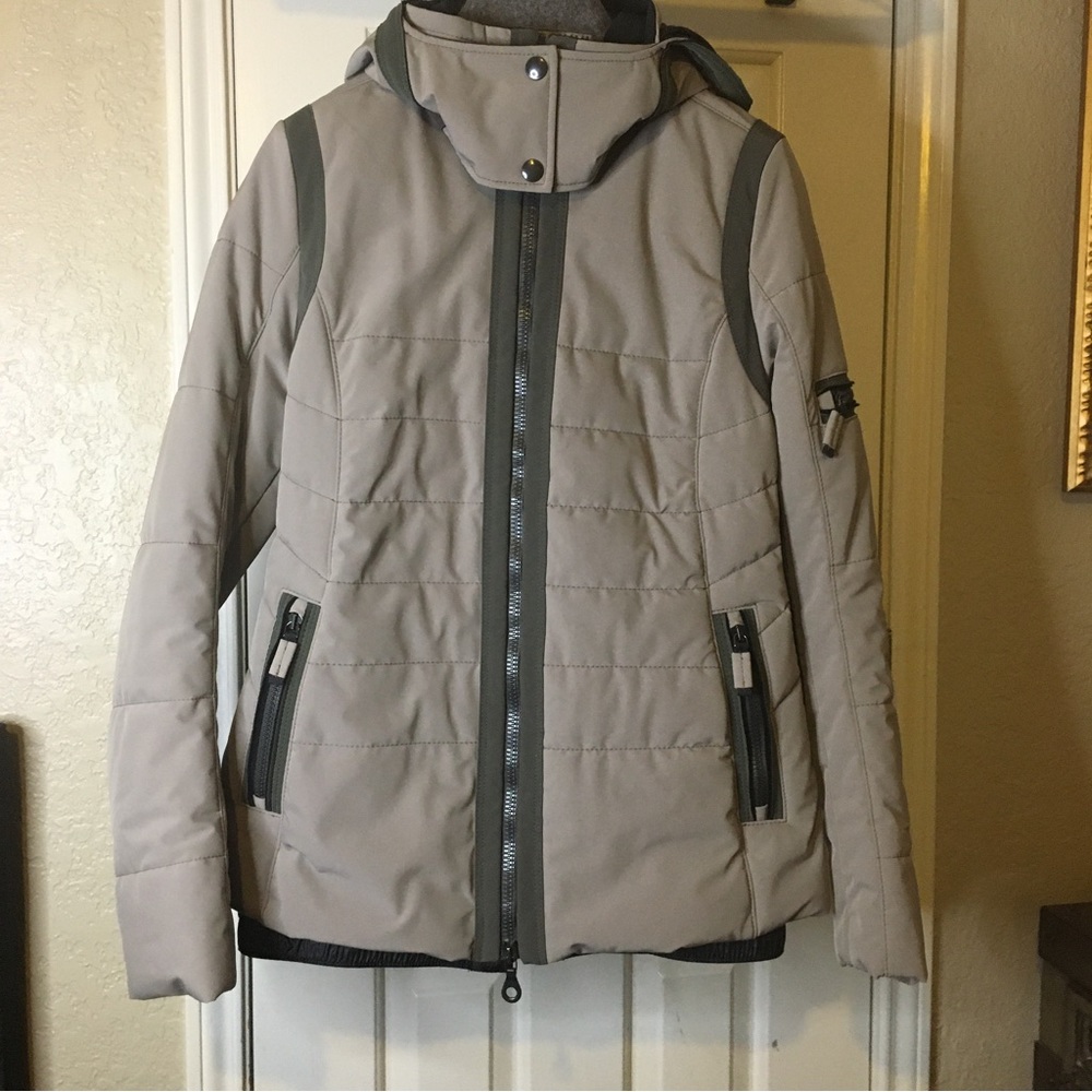 Frauenschuh Ski Jacket - Size 0